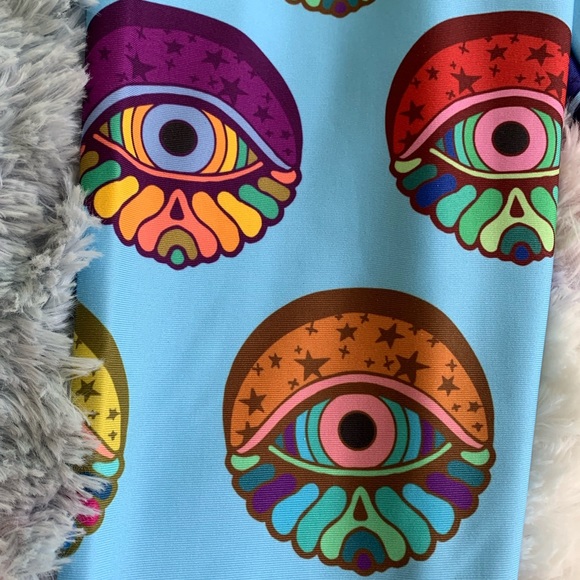 Psychedelic rainbow eyeball leggings - Picture 9 of 10